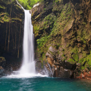 Versteckte Wasserfälle in Costa Rica: geheime Orte, die Sie sehen müssen