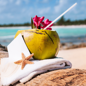 Tropische Strand-Cocktails aus Costa Rica, die das Pura-Vida-Lebensgefühl verkörpern!