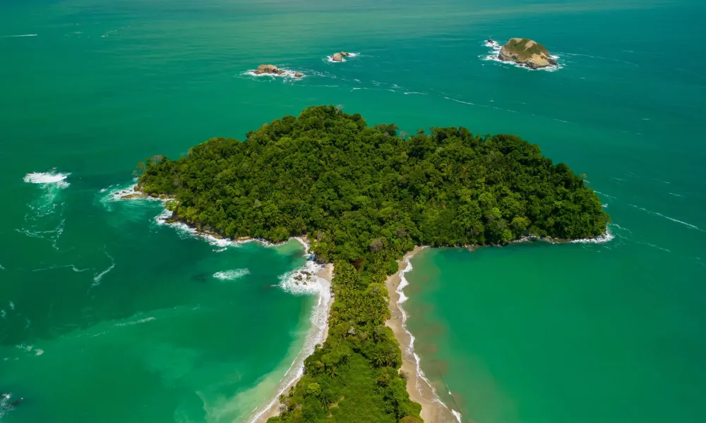 Weihnachten in Costa Rica, Neujahr und Karwoche: Die Stoßzeiten richtig planen