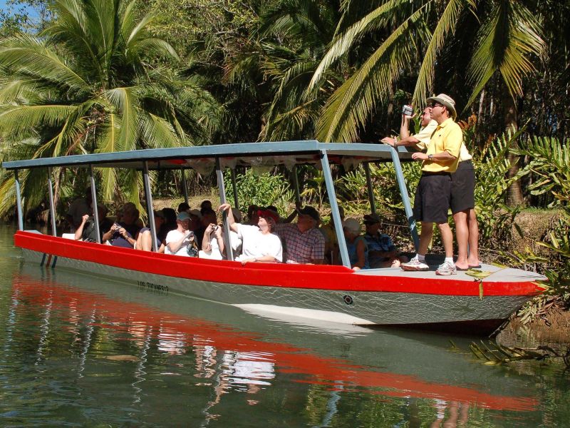 Adults: Isla Damas Boat Tour