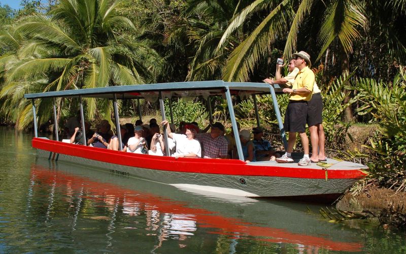 Isla Damas Boat Tour
