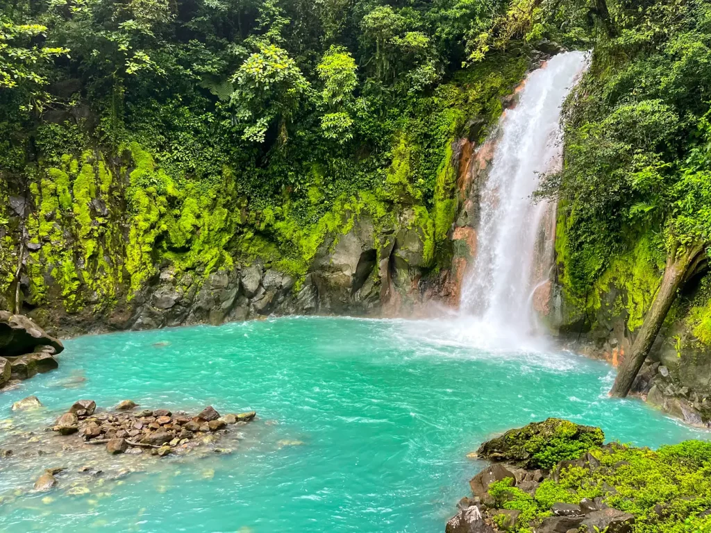 Cascata nella foresta pluviale, Costa Rica