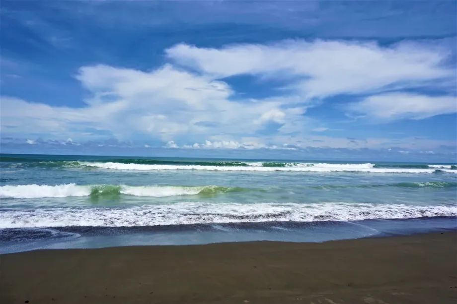Playa del Pacífico costarricense, ideal para cerrar el viaje