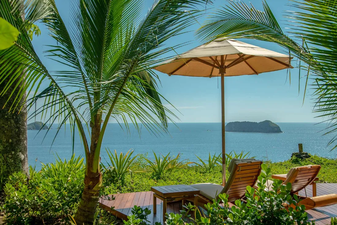 Arenas del Mar Beachfront & Rainforest Resort